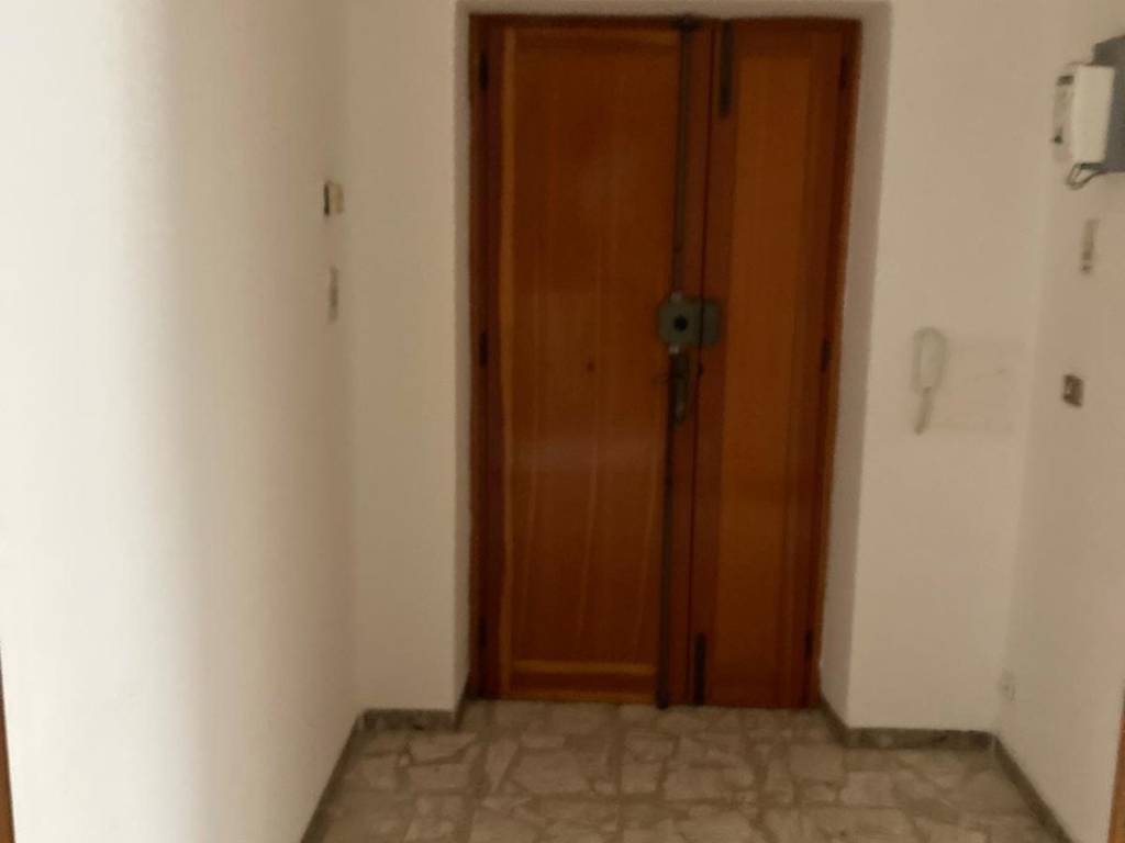 Appartamento a Ceglie messapica in Via Catanzaro - Foto 2