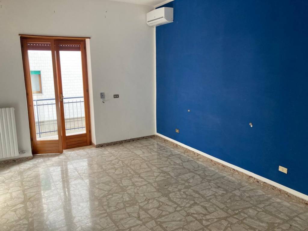 Appartamento a Ceglie messapica in Via Catanzaro - Foto 3