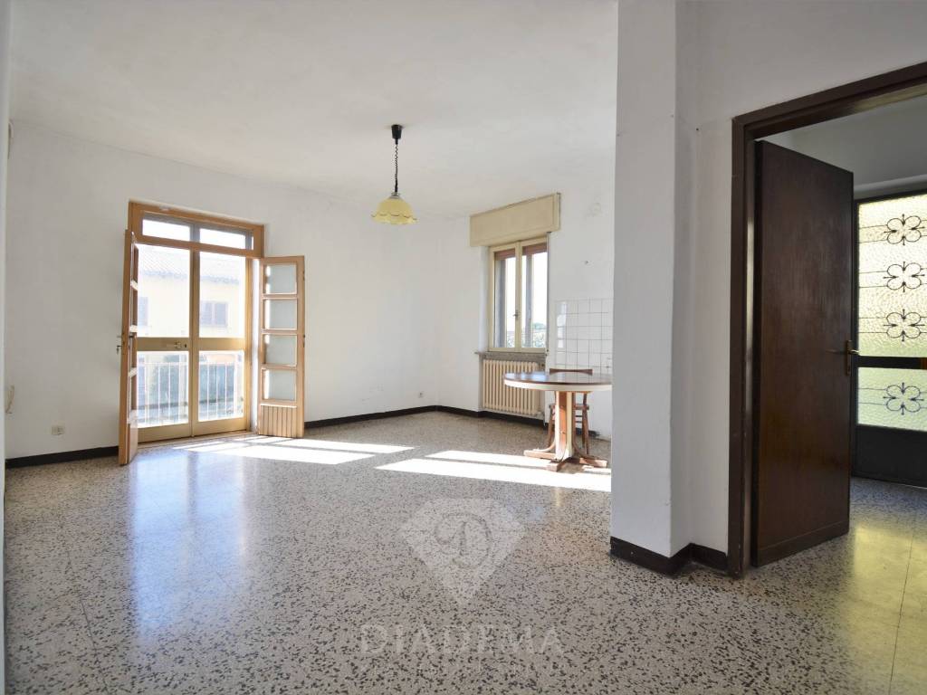 Appartamento a Sumirago in Via Papa Giovanni XXIII - Foto 2