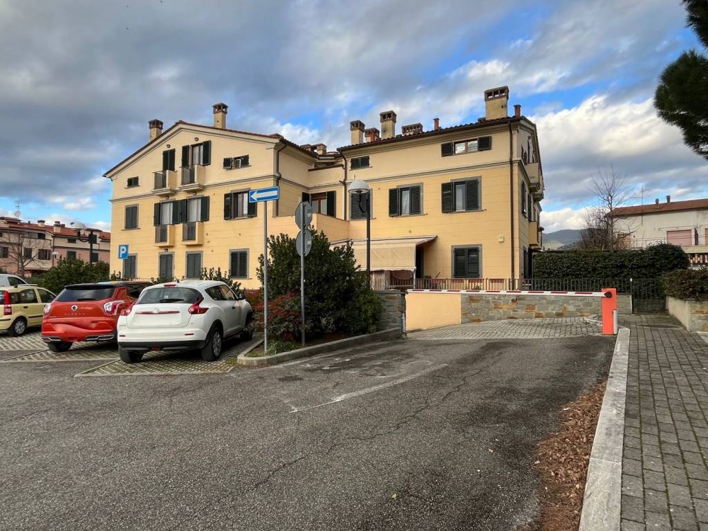 Appartamento a Castiglion fiorentino in Via Enea Gaci - Foto 3