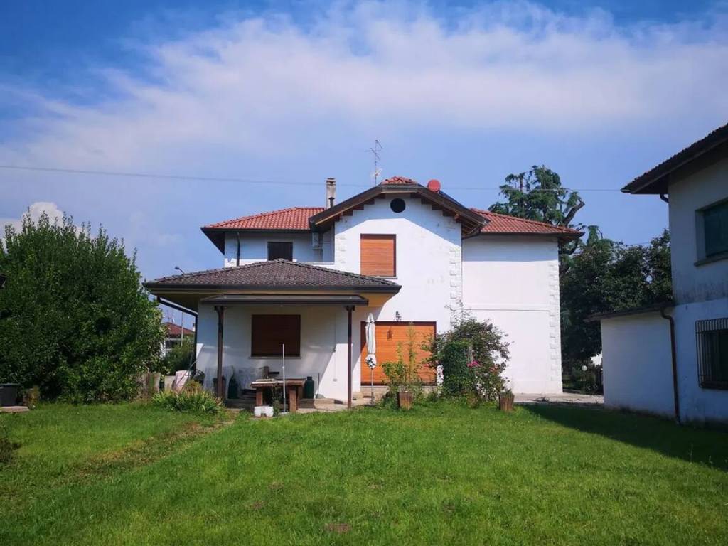 Villa a Spilimbergo in Ugo Foscolo - Foto 2