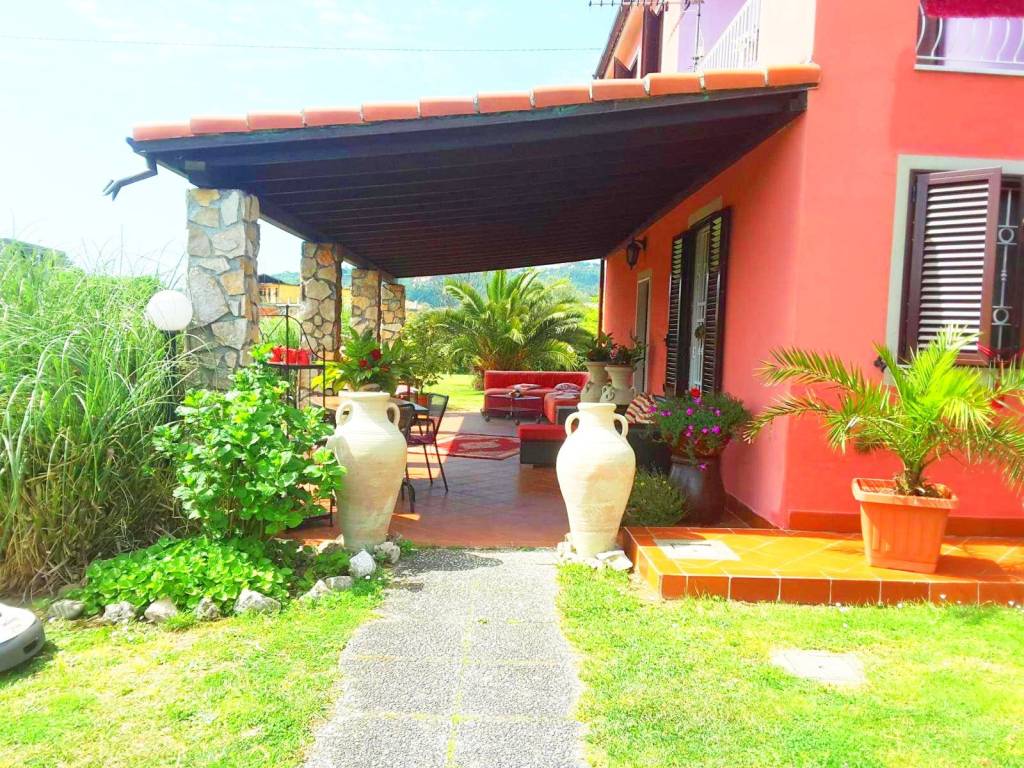 Villa a Santo stefano di magra in Via Bolano - Foto 2