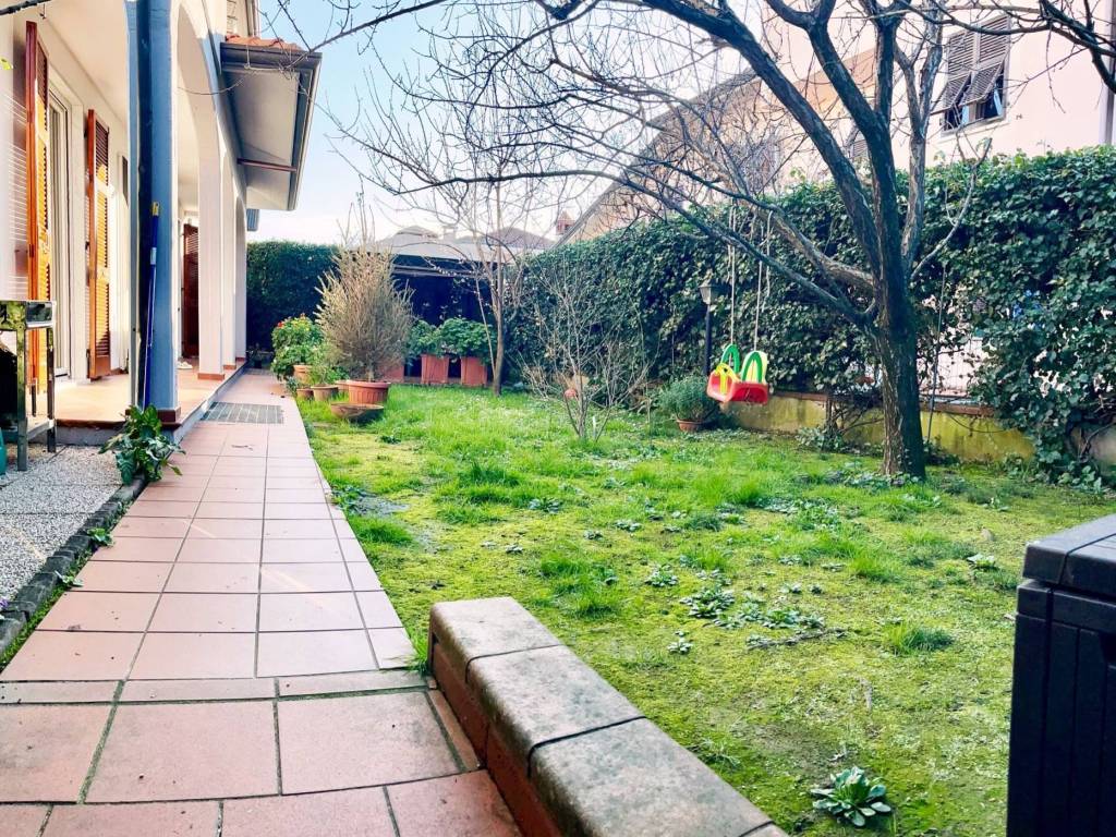 Casa indipendente a Luni in Via Calcina, 66 - Foto 2