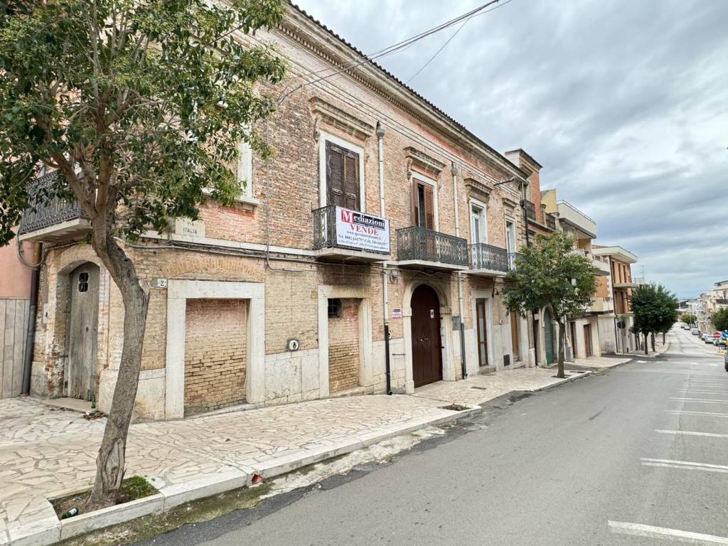 Appartamento a Apricena in Via Italia, 4 - Foto 2
