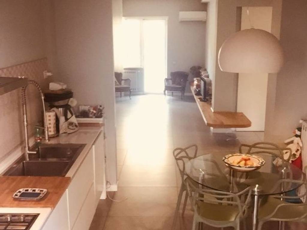 Appartamento a Salerno in Viale dei Longobardi, 2 - Foto 3