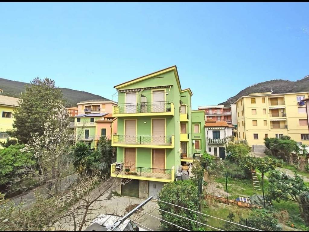 Appartamento a Deiva marina in Via Silvio Pellico - Foto 2