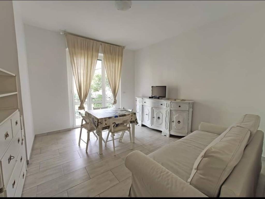 Appartamento a Deiva marina in Via Silvio Pellico - Foto 3