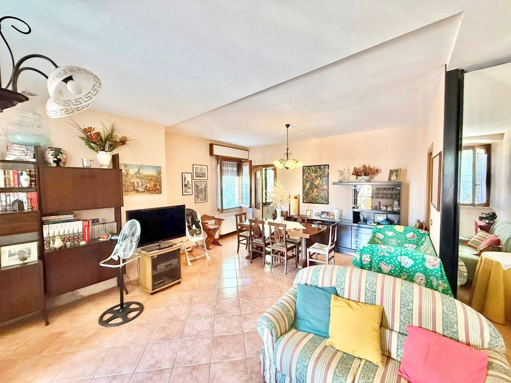 Villa a Gualdo tadino in Vicolo della Rampa - Foto 3