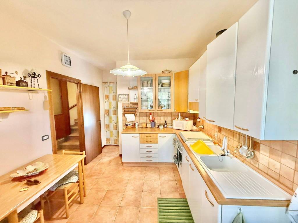 Villa a Gualdo tadino in Vicolo della Rampa - Foto 5