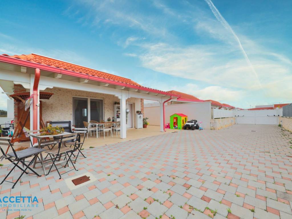 Villa a Taranto in Via Per Leporano - Foto 2