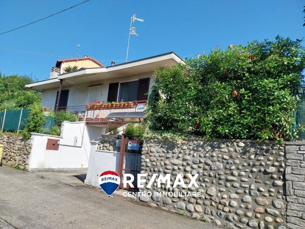 Villa a Castronno in Via Castellazzo - Foto 2