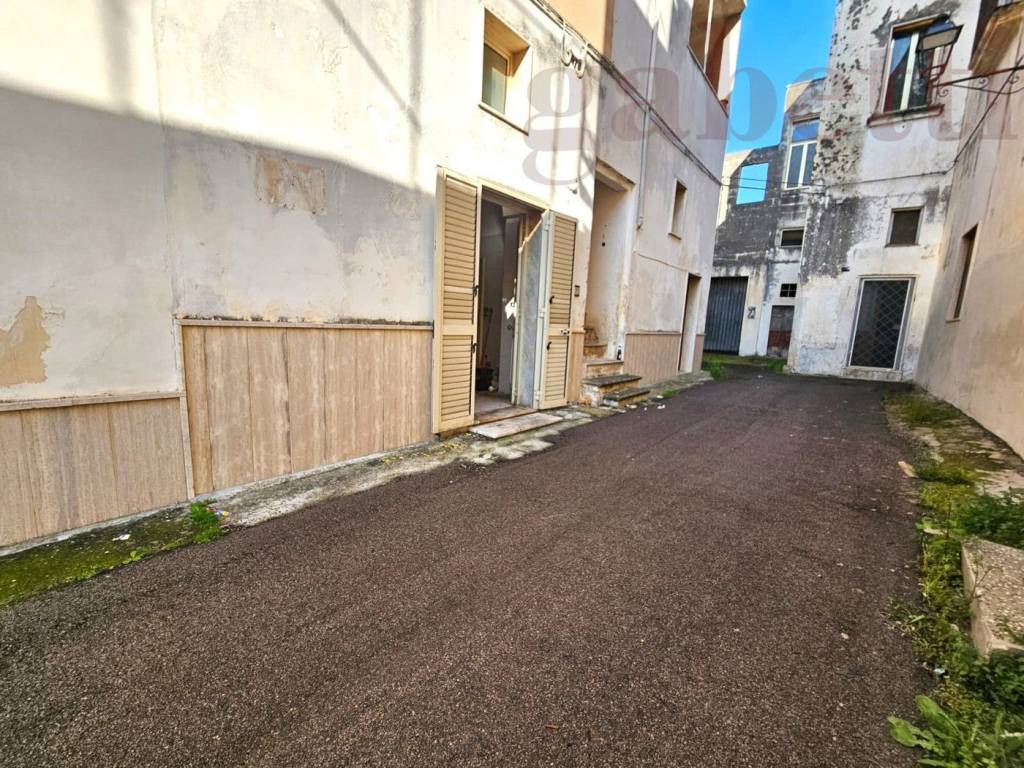 Appartamento a Copertino in Vico Antonio Quarta - Foto 2