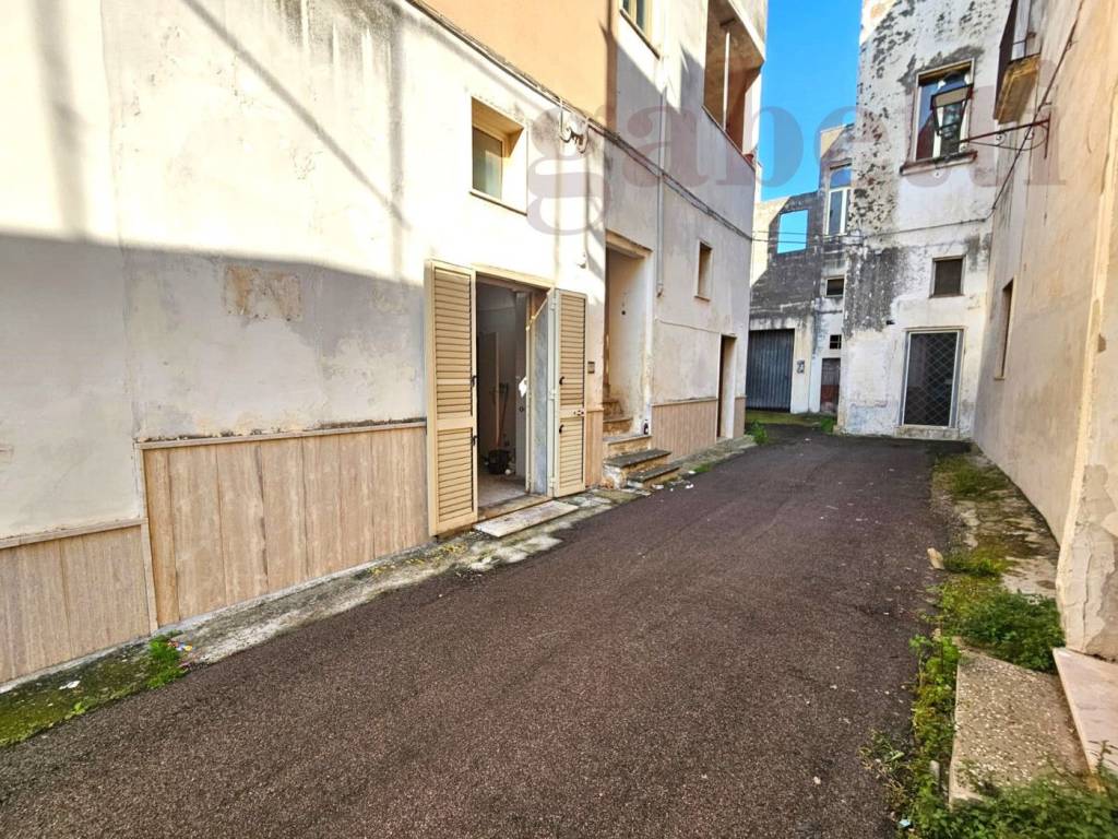Appartamento a Copertino in Vico Antonio Quarta - Foto 4