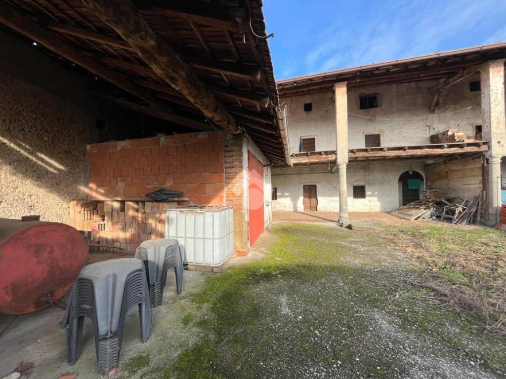 Rustico / casale a Castelcovati in Via Comezzano - Foto 2