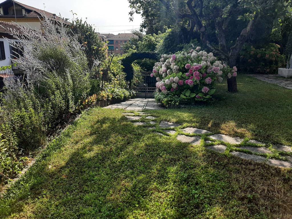 Villa a Acqui terme in Viale Acquedotto Romano, 49 - Foto 5