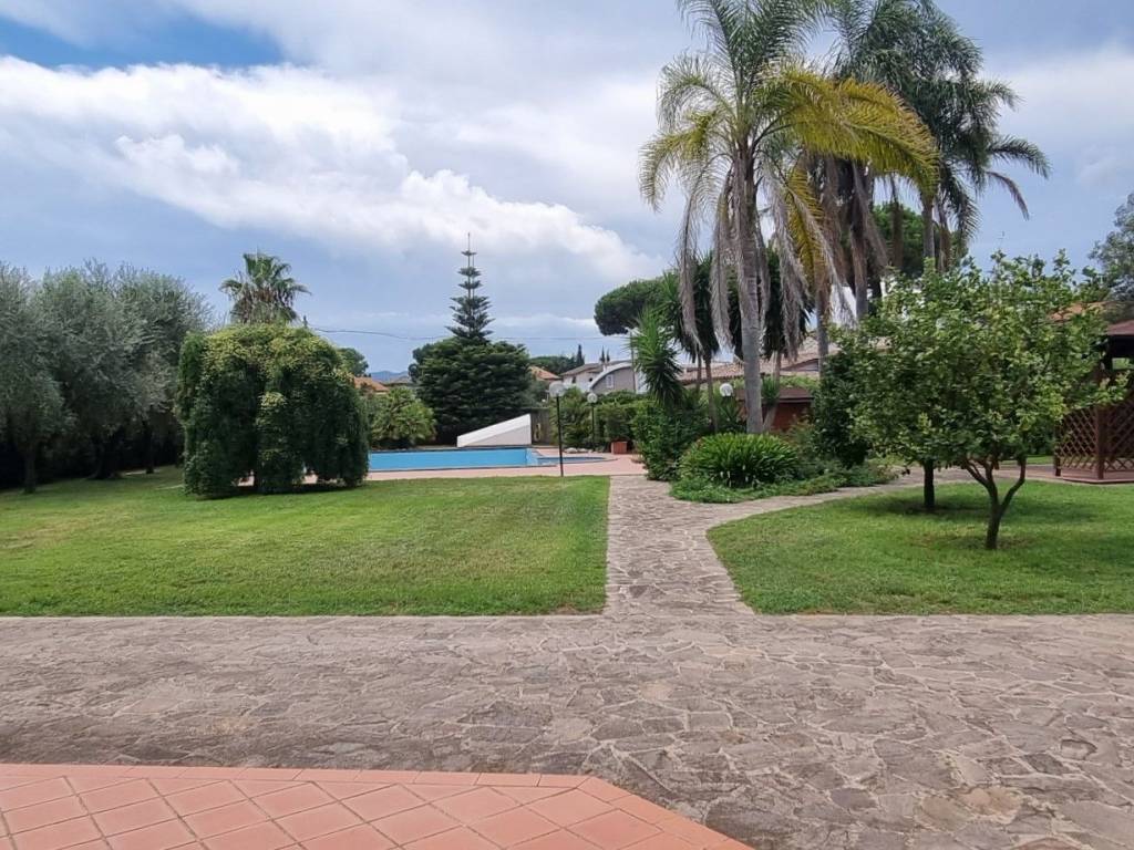 Villa a San felice circeo in Via Mediana Vecchia - Foto 2
