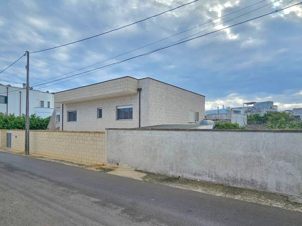 Villa a Diso in Via Santi Filippo e Giacomo - Foto 3