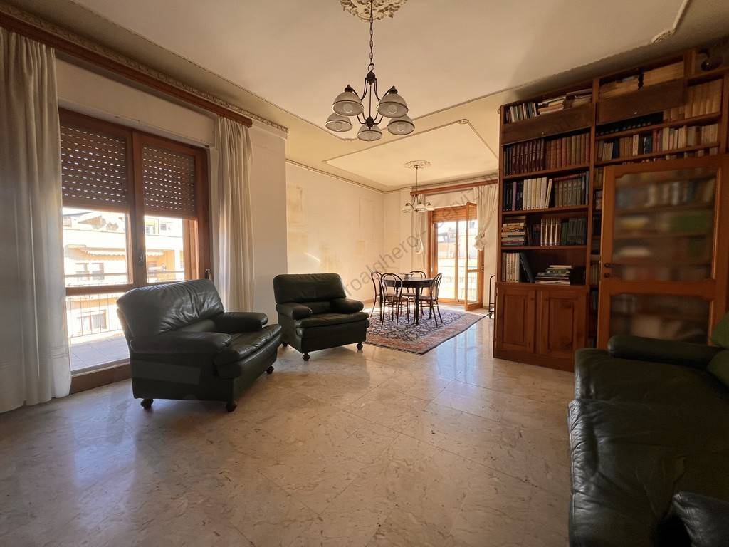 Appartamento a Sassari in Via Luigi Barzini, 4 - Foto 2