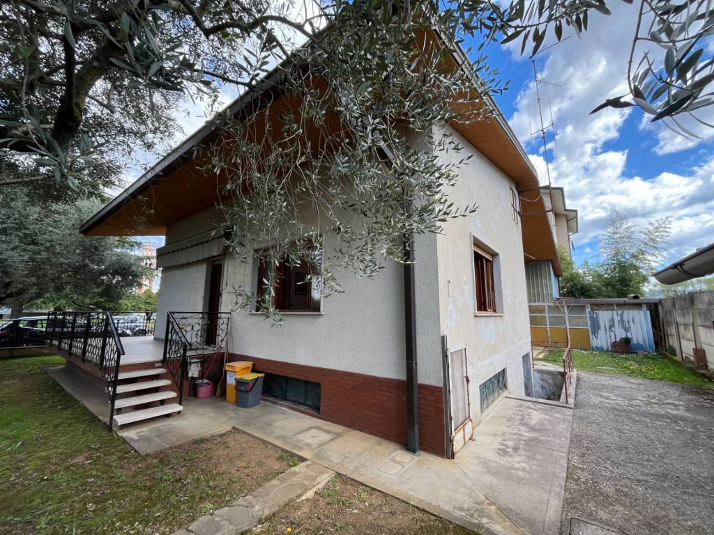 Casa indipendente a Mossa in via Friul, 6 - Foto 4