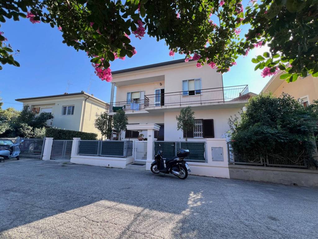 Appartamento a Riccione in Viale Livorno - Foto 2