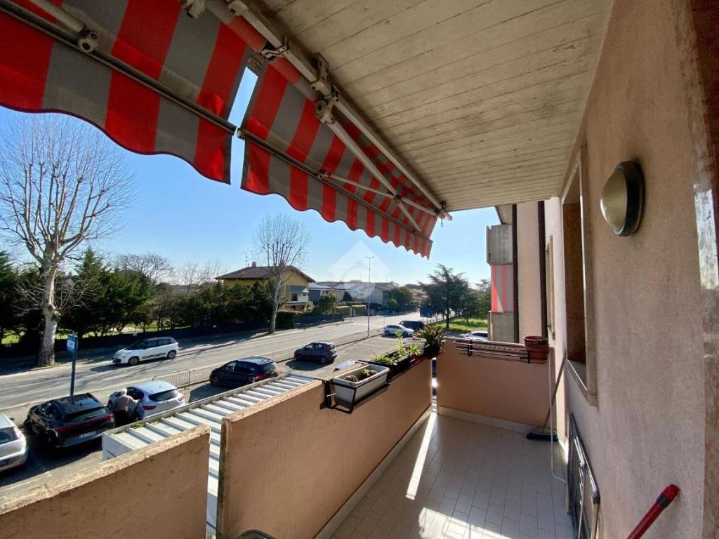 Appartamento a San giovanni lupatoto in Piazza Giovanni Falcone, 11 - Foto 5