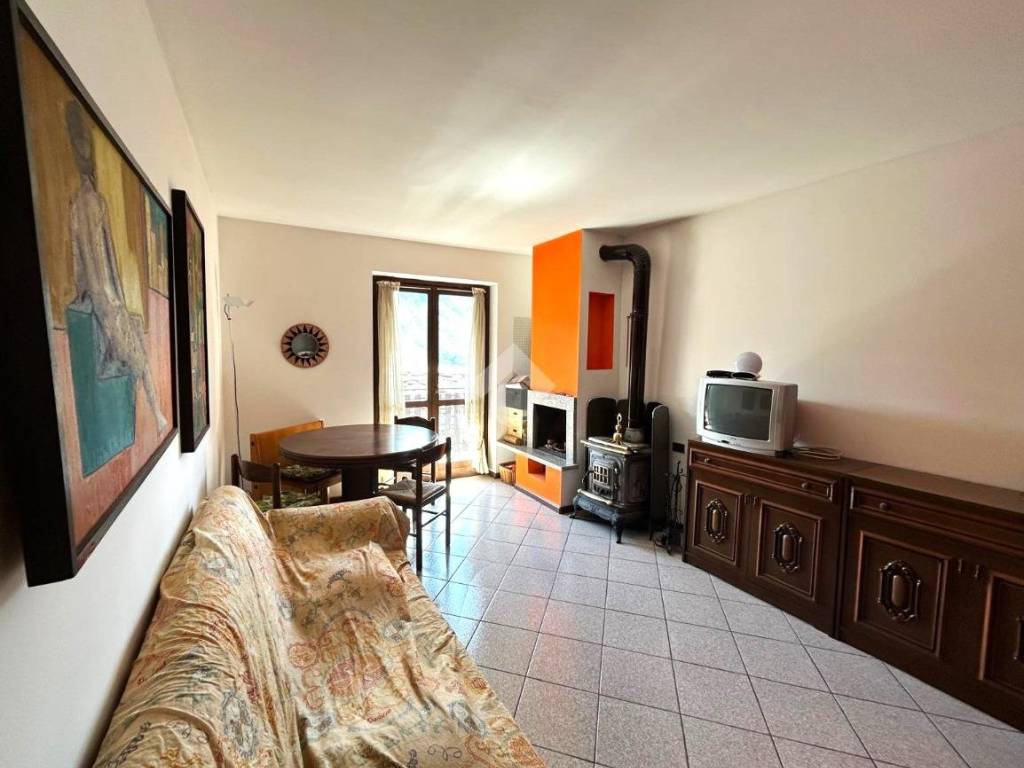 Appartamento a Cosio valtellino in Via Mellarolo, 5 - Foto 5