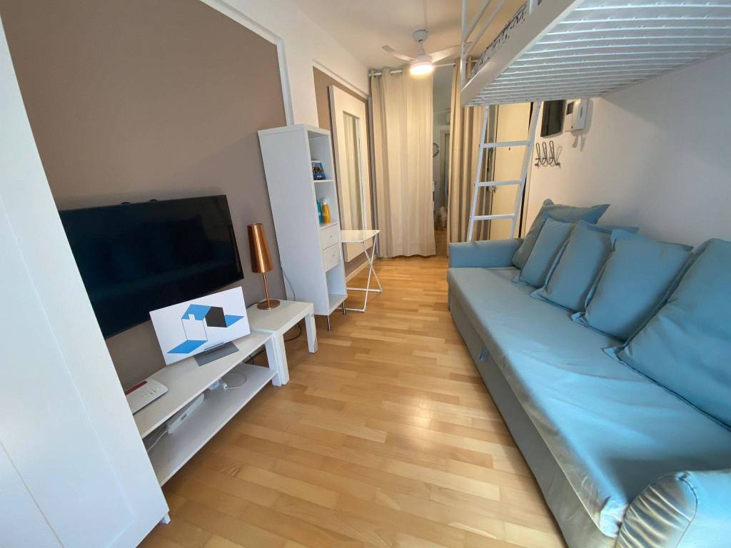 Appartamento a Riccione in Viale Quinto Orazio Flacco - Foto 2