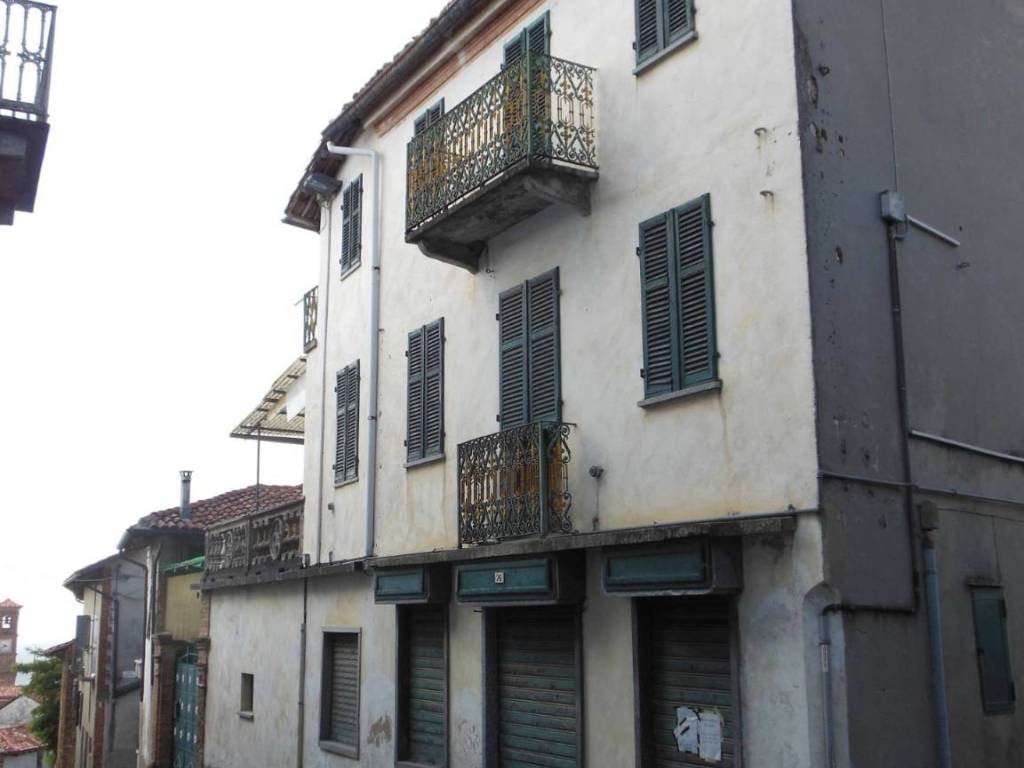 Casa indipendente a Pino d'asti in via Maestra, 26 - Foto 2