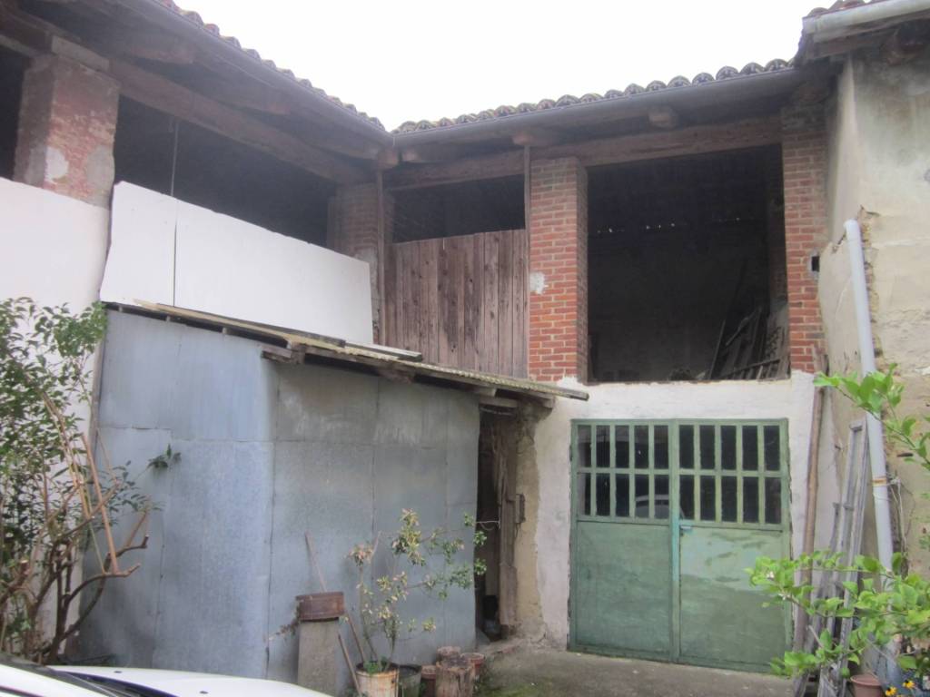Casa indipendente a Pino d'asti in via Maestra, 26 - Foto 5