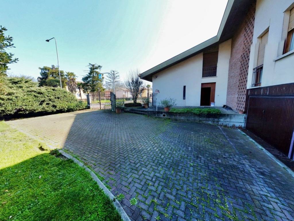 Villa a Massa lombarda in Via Martiri della Libertà, 101 - Foto 4