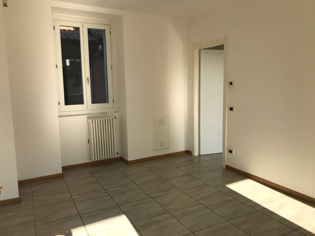Appartamento a Casorate sempione in Via Novara - Foto 4