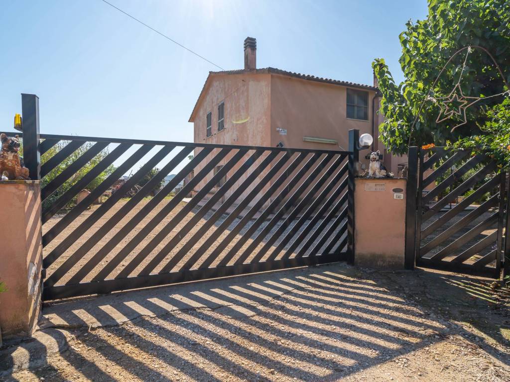 Rustico / casale a Tarquinia in Via Aurelia - Foto 2