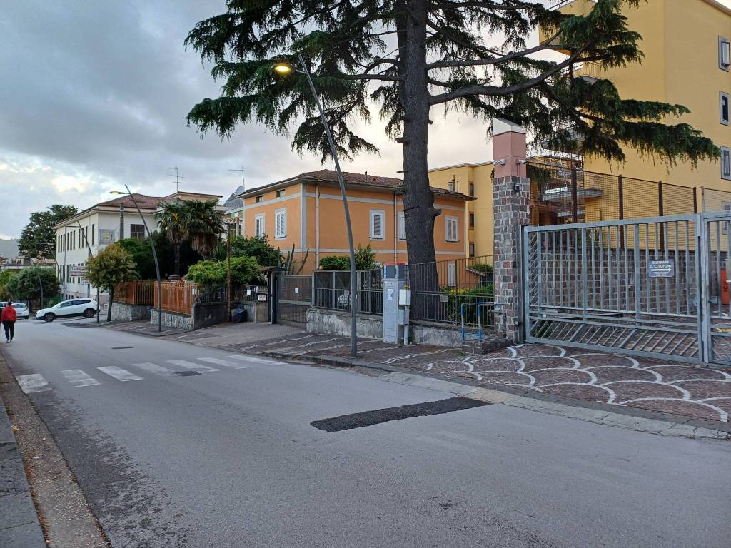 Box / garage a Roccapiemonte - Foto 2