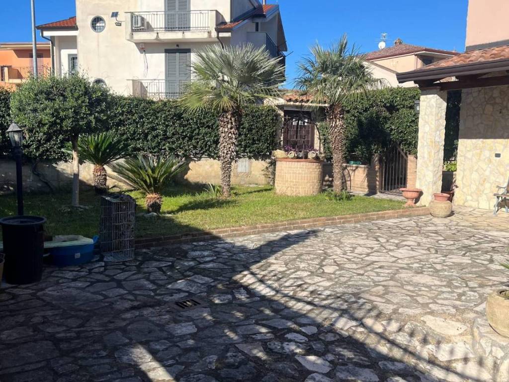 Villa a Teverola in Via Salzano - Foto 4