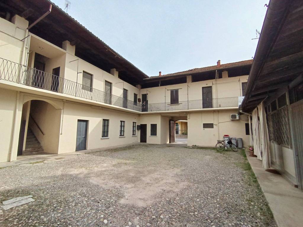Palazzo / stabile a Borgomanero - Foto 5