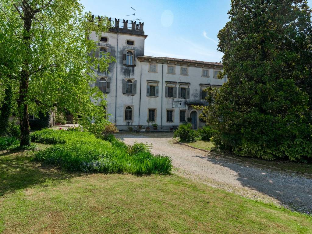 Villa a Vigasio in via montemezzi, 18 - Foto 5