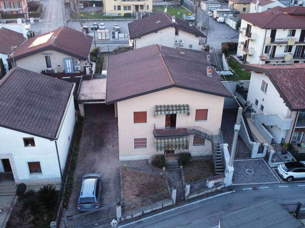 Villa a Castrezzato in Via Giovanni Pascoli - Foto 2