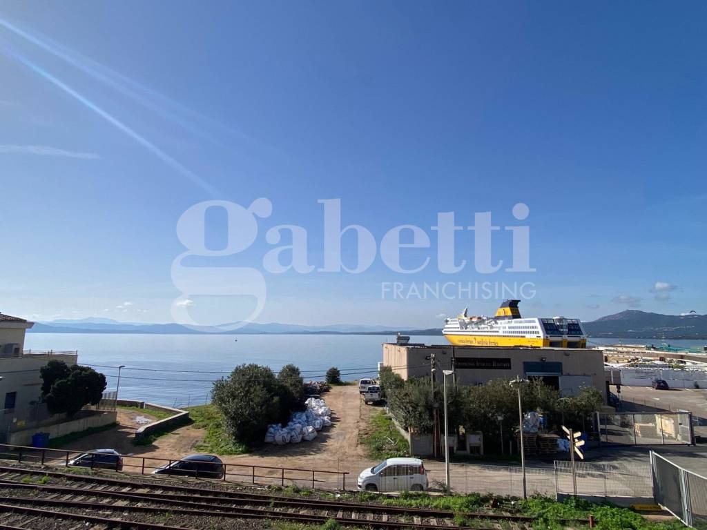 Casa indipendente a Golfo aranci in Viale stazione, 2 - Foto 2