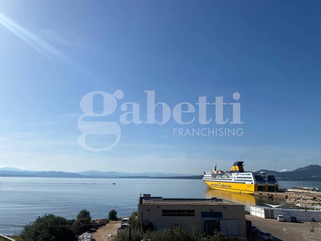 Casa indipendente a Golfo aranci in Viale stazione, 2 - Foto 3