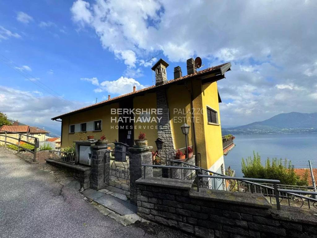 Casa indipendente a Oggebbio in Strada A. Li Gobbi 40 - Foto 2