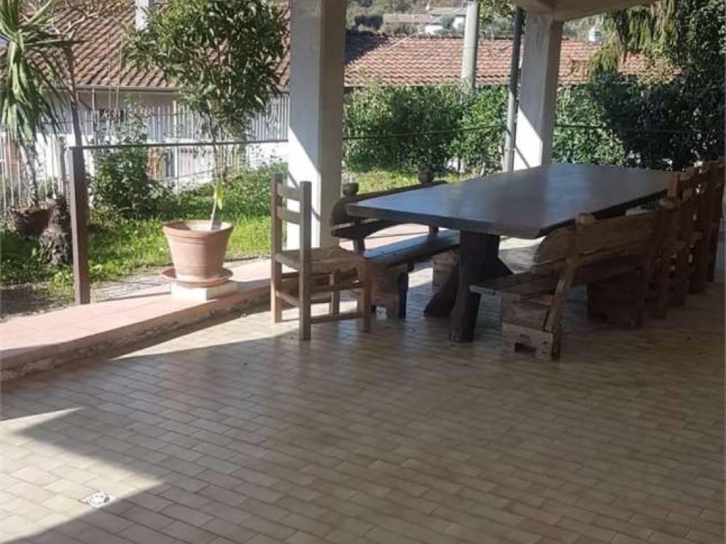 Casa indipendente a Luni in via castagno - Foto 2