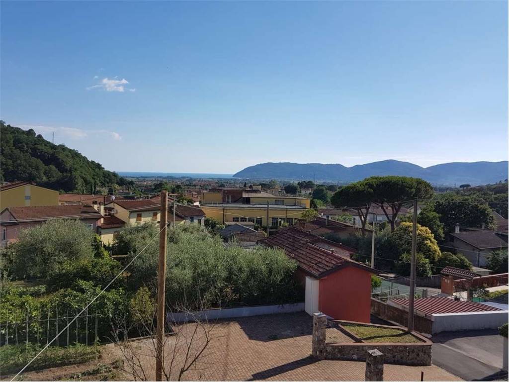 Casa indipendente a Luni in via castagno - Foto 3