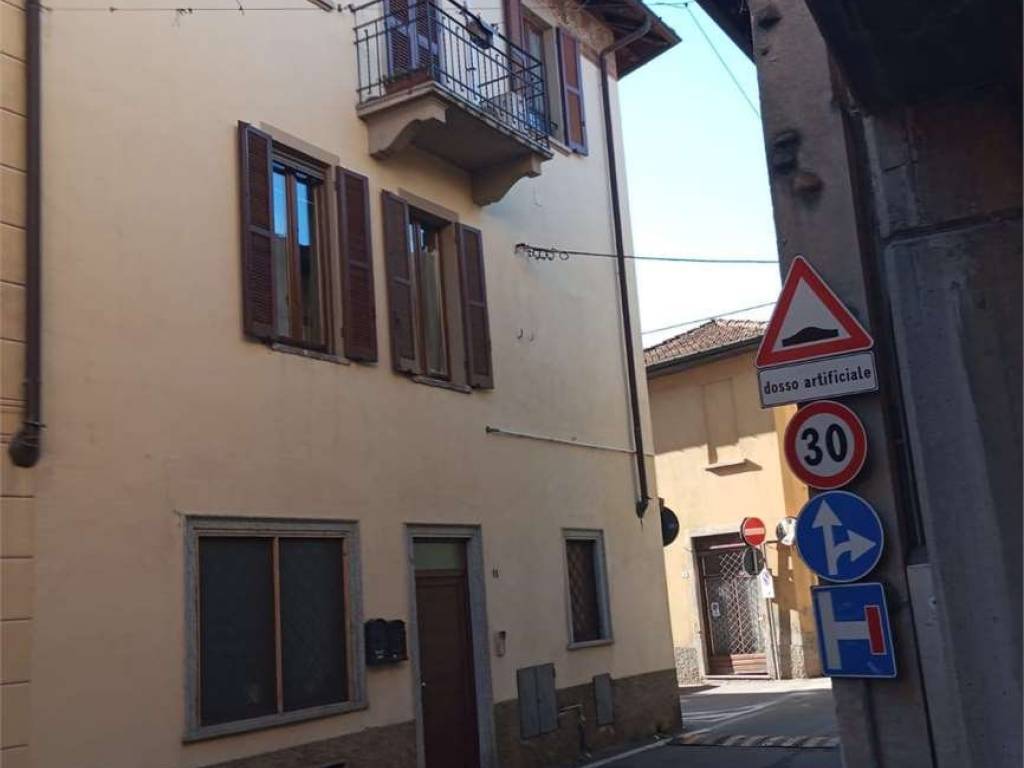 Appartamento a Azzate in via Marconi, 15 - Foto 3