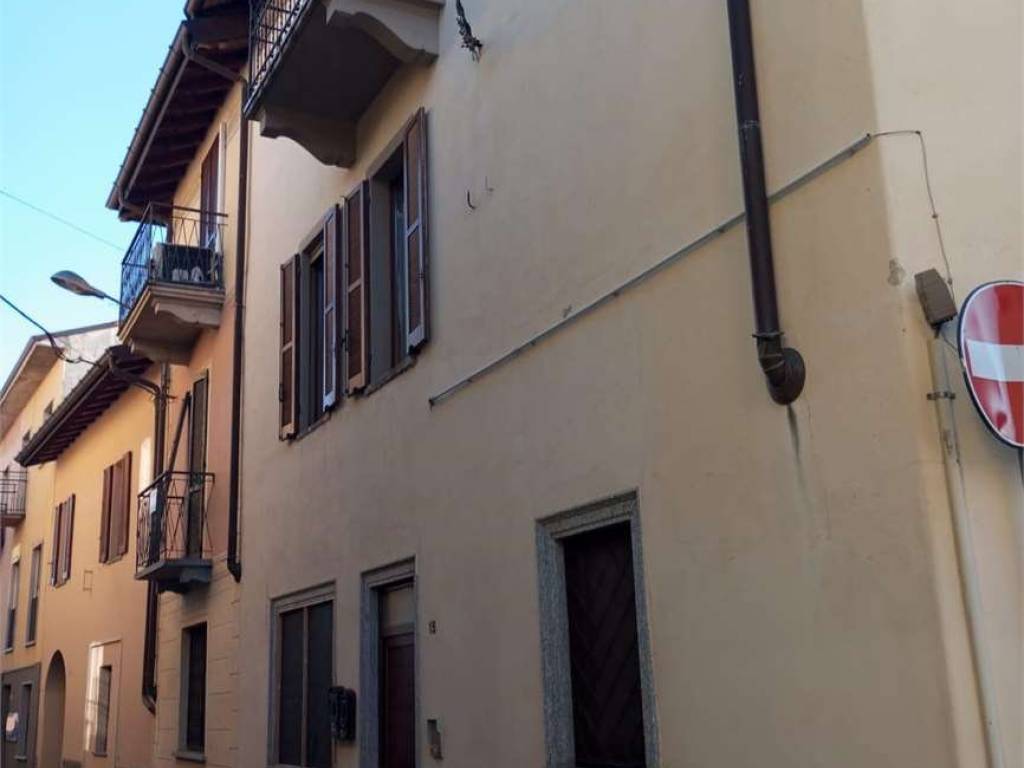 Appartamento a Azzate in via Marconi, 15 - Foto 4