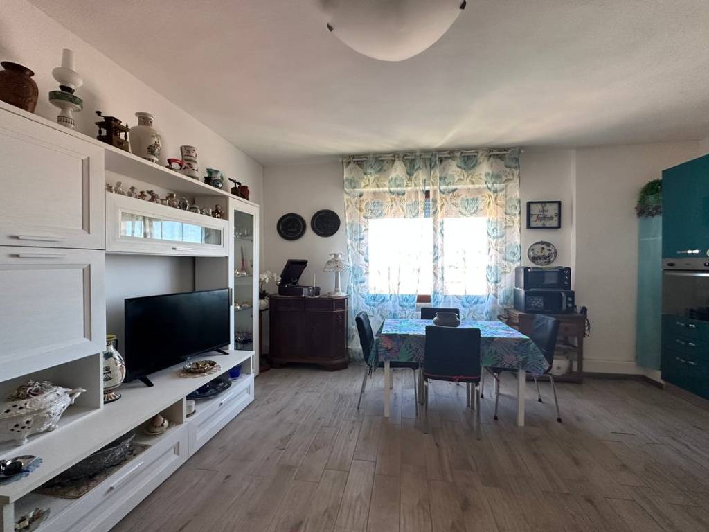 Appartamento a Rosignano marittimo in Via Pietro Mascagni - Foto 2