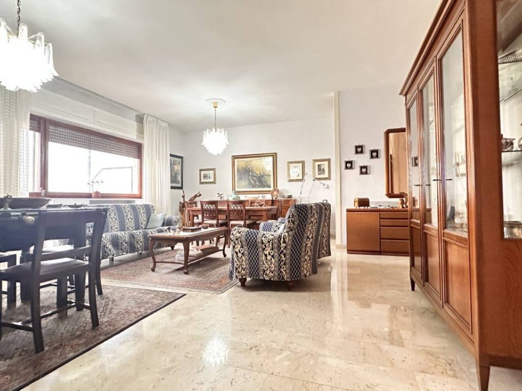 Appartamento a Taranto in VIALE VIRGILIO - Foto 3