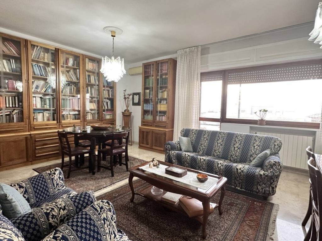Appartamento a Taranto in VIALE VIRGILIO - Foto 4