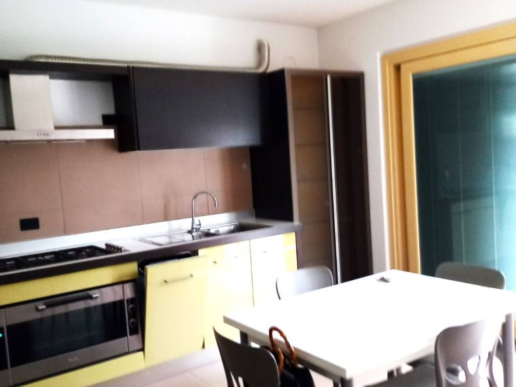 Appartamento a Piacenza in Via Gian Carlo Pizzi - Foto 2
