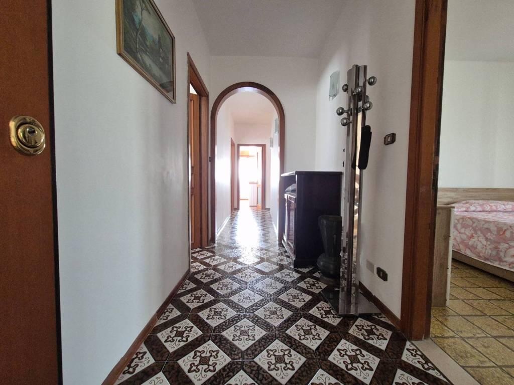 Appartamento a Catanzaro in Via dei Crociati, 41 - Foto 3