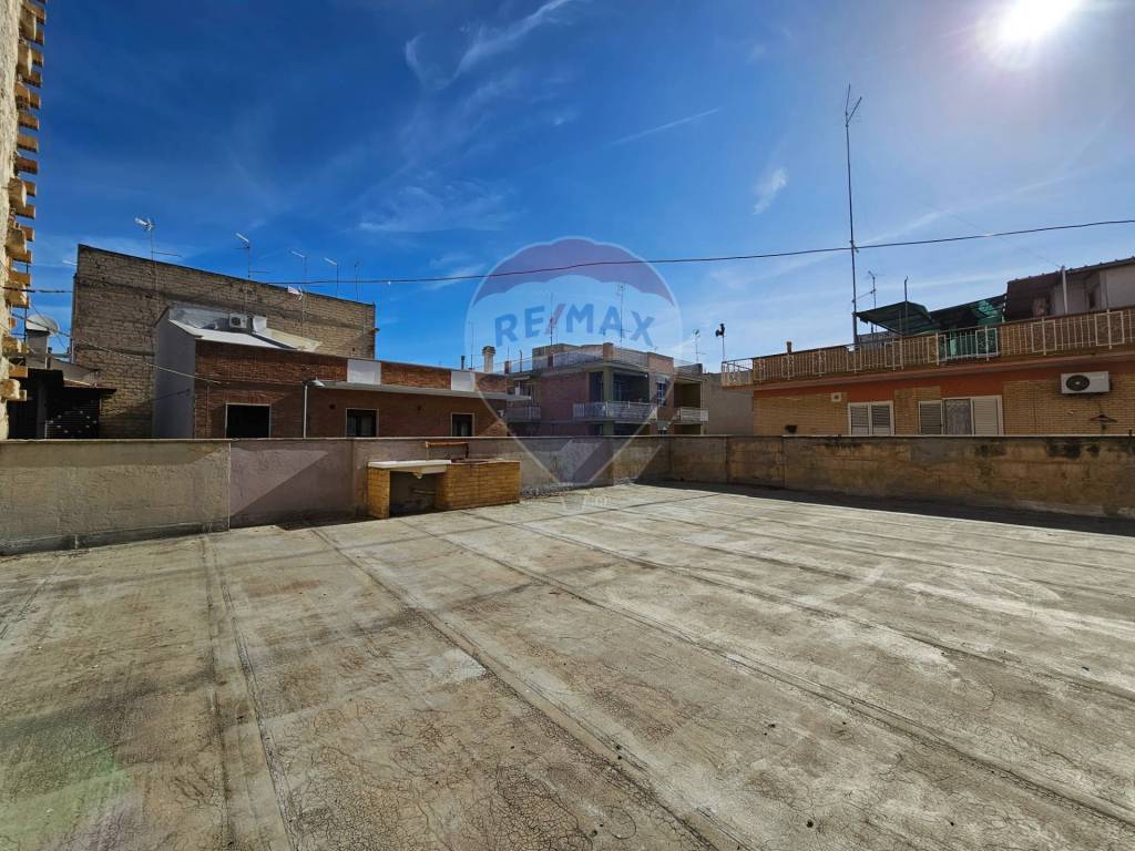 Box / garage a Lucera in Viale Augusto, 73 - Foto 4